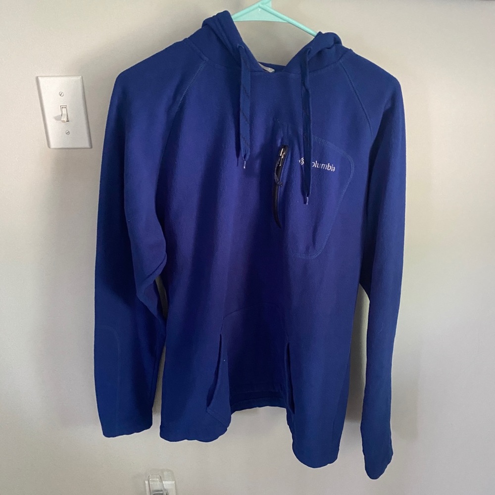 Men’s Columbia hoodie